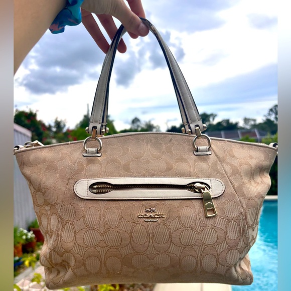 Coach Tan Signature Shoulder Bag - Picture 1 of 9